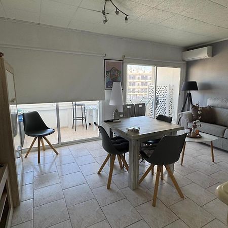 Appartement Premiere Ligne De Mer Avec Piscine Росес Екстер'єр фото